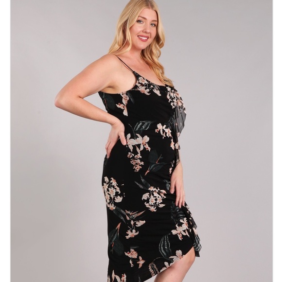 🌻Plus size floral dress🌻 - Picture 4 of 5